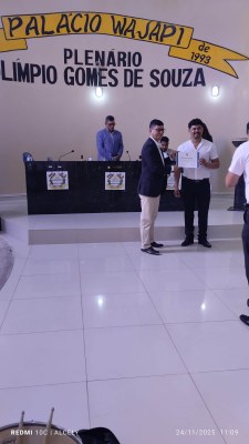 VEREADOR DANIEL E O MAESTRO ELIZEU.jpeg